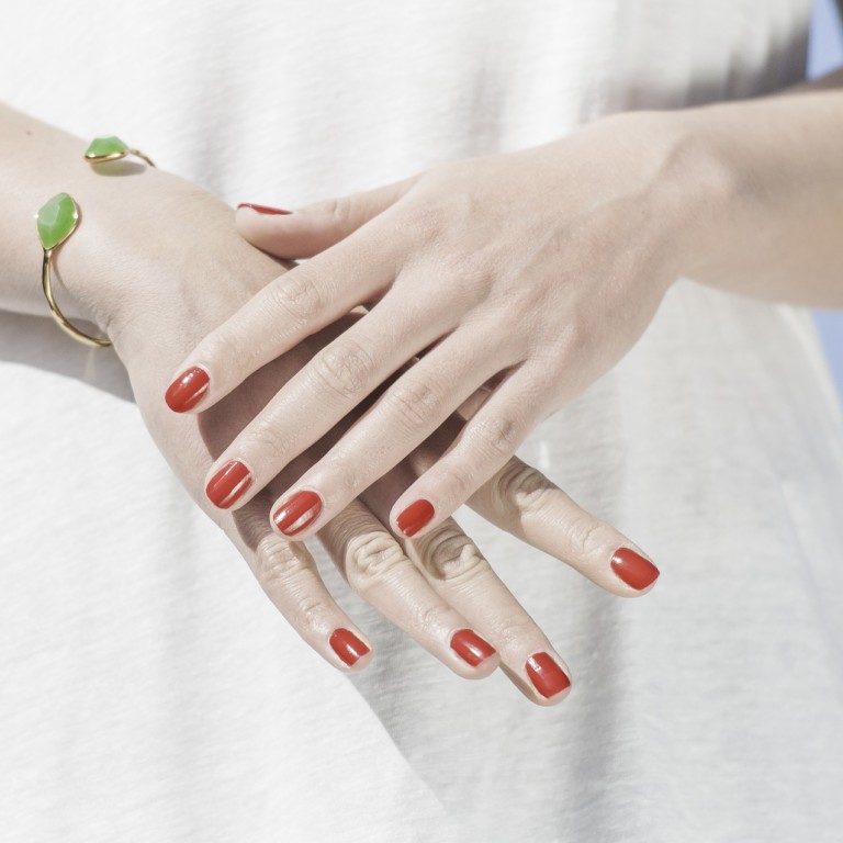 hands 1751637 1920